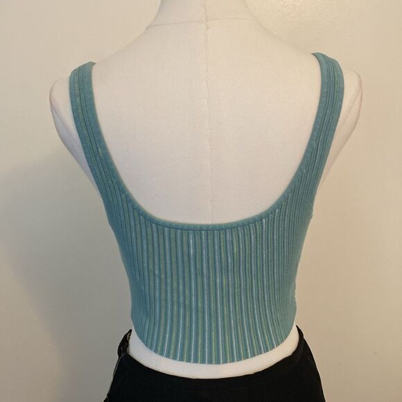 Aritzia Babaton Sculpt Knit Tank in Yucca Green Size Medium - Picture 4 of 10